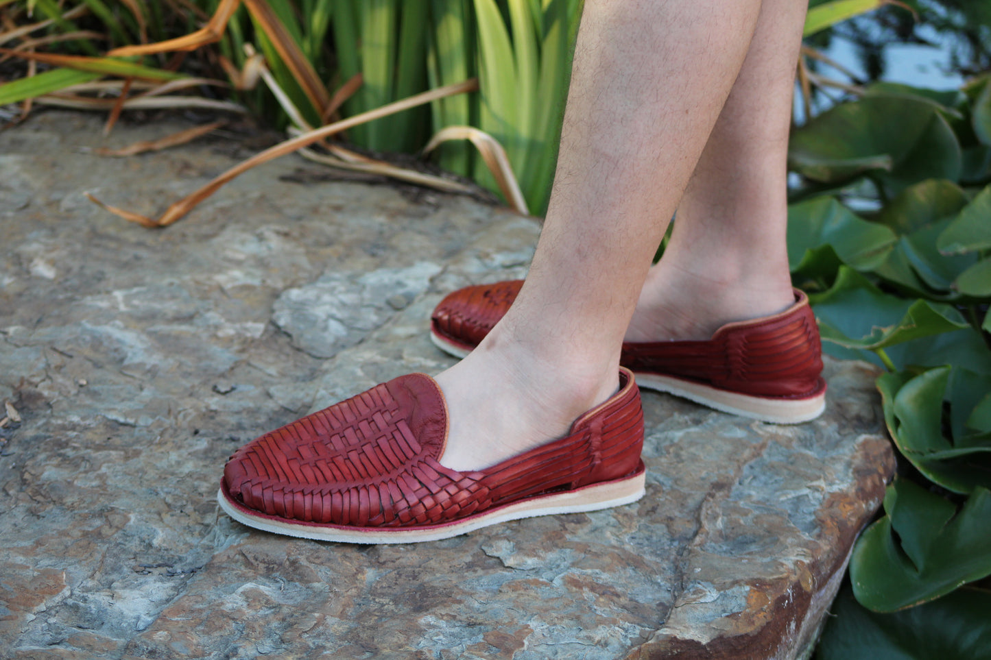 Men's closed toe huaraches in Wine color