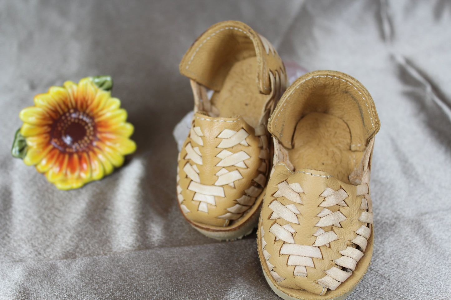 Kids & Baby Mexican beige chalequito Sandals