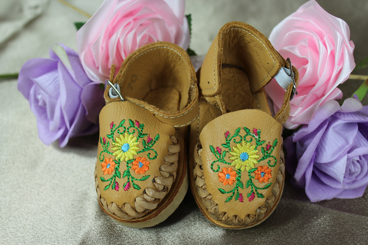 Kids & Baby flower embroidered  huarache