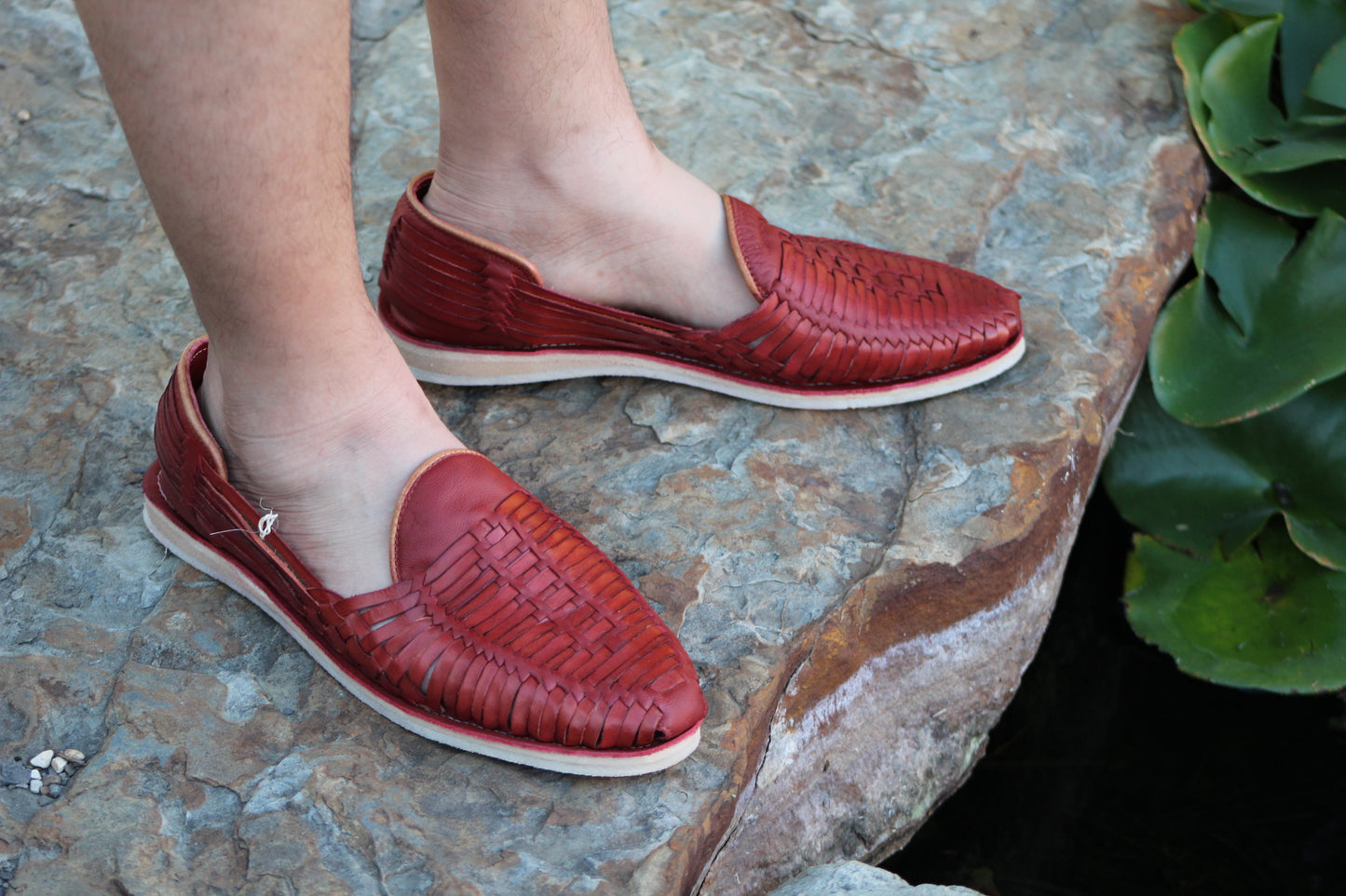 Men's closed toe huaraches in Wine color