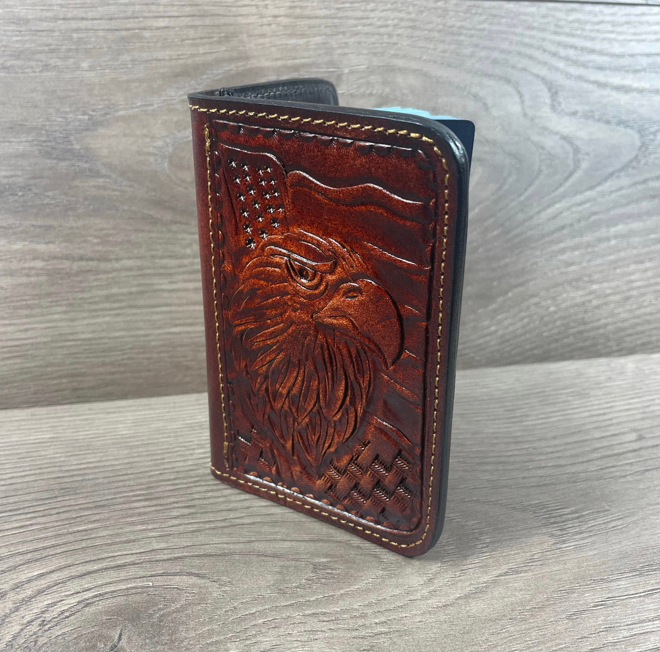 Handmade Hand Tooled Leather Passport Cover / Holder Book / Freedom Eagle, Portada de Pasaporte Aguila