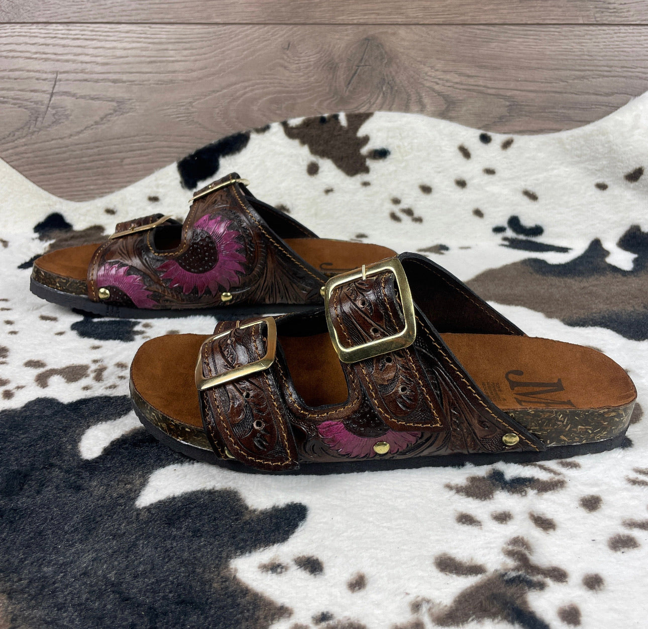Beautiful handmade hand tooled leather double strap sandals - Size 10US models