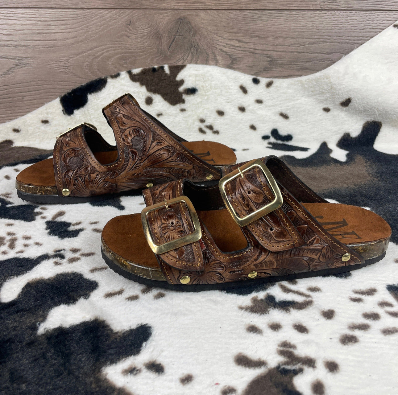 Beautiful handmade hand tooled leather double strap sandals - Size 9US models