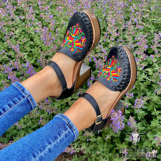 Huaraches Mexicanos Tacon Bordado Embroidered Heel Sandals