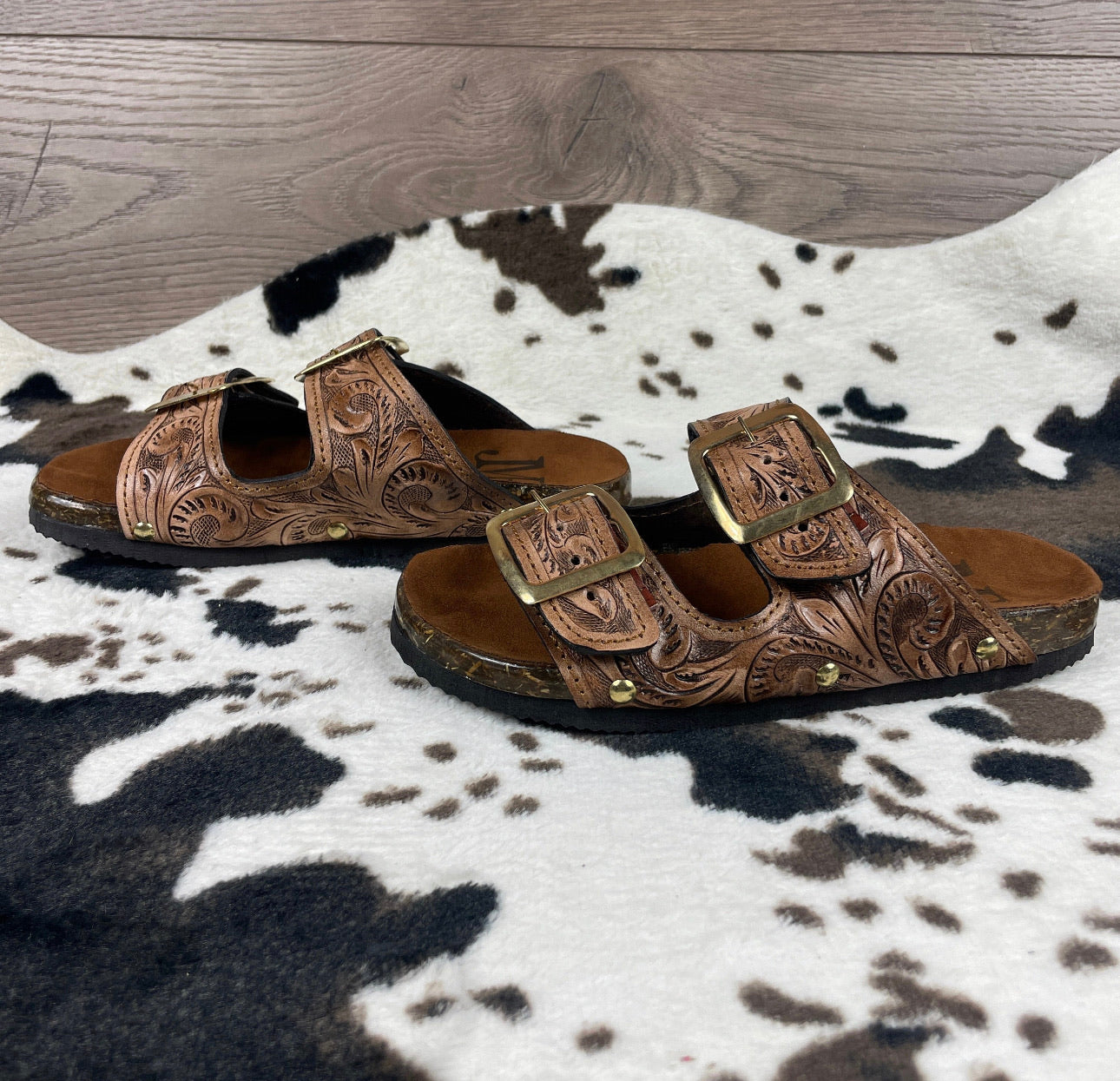 Beautiful handmade hand tooled leather double strap sandals - Size 10US models