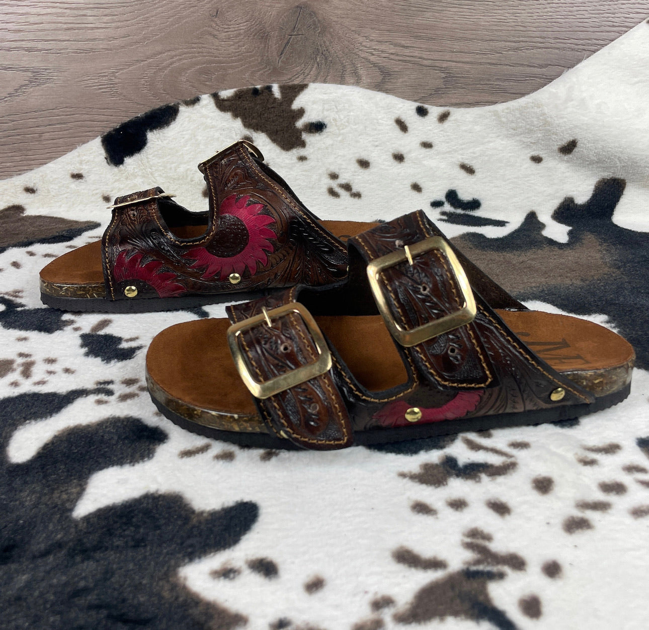 Beautiful handmade hand tooled leather double strap sandals - Size 9US models