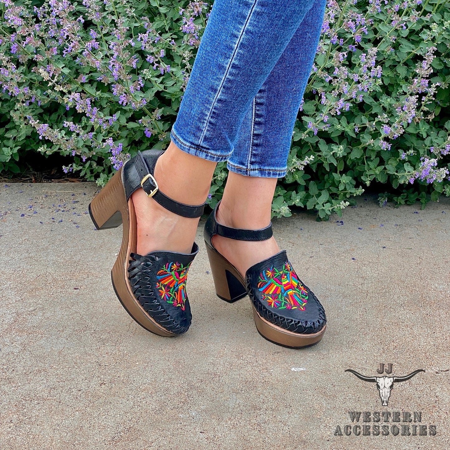 Huaraches Mexicanos Tacon Bordado Embroidered Heel Sandals